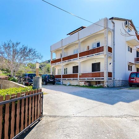 Apartments Luka Supetarska Draga Zewnętrze zdjęcie