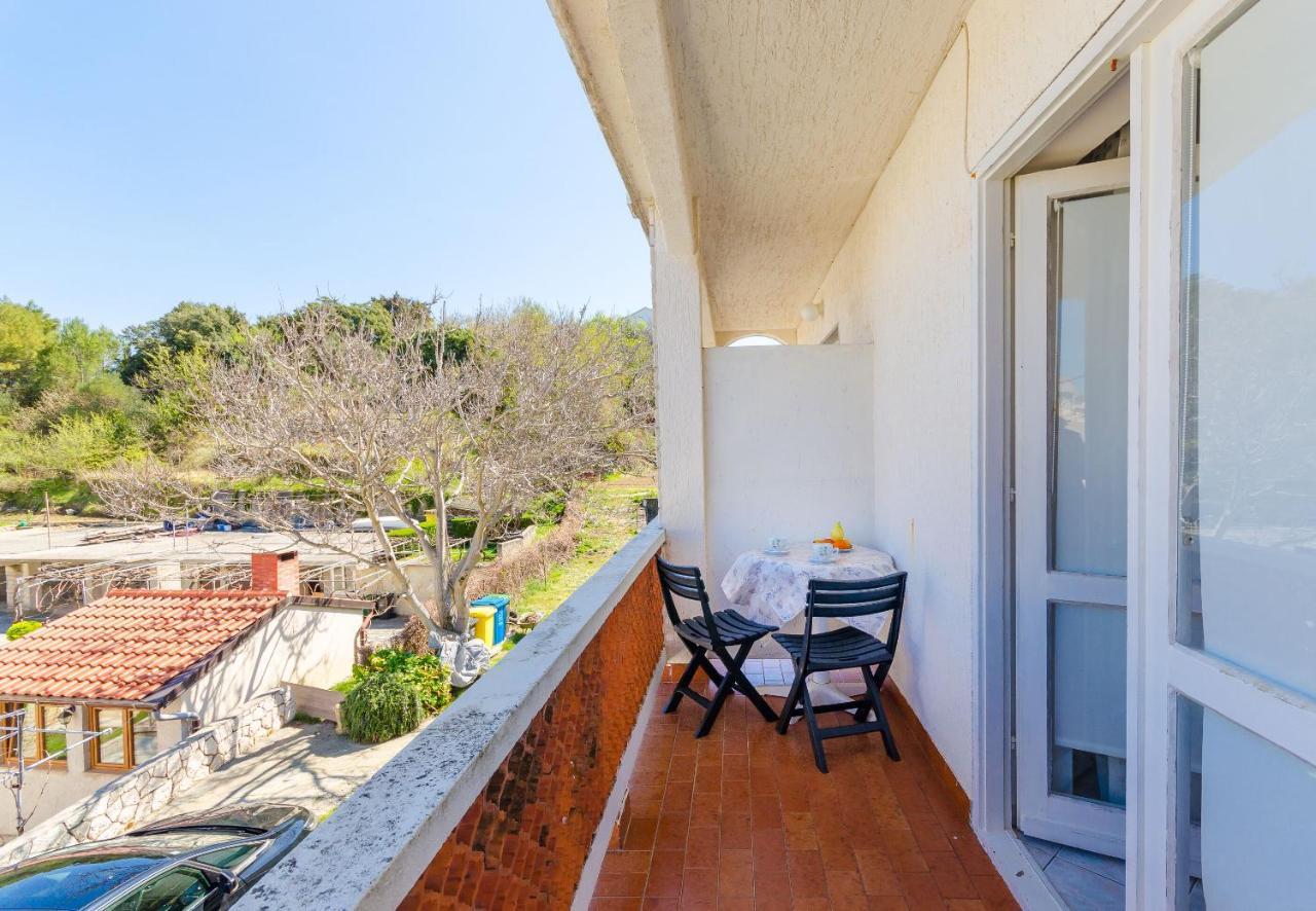 Apartments Luka Supetarska Draga Zewnętrze zdjęcie