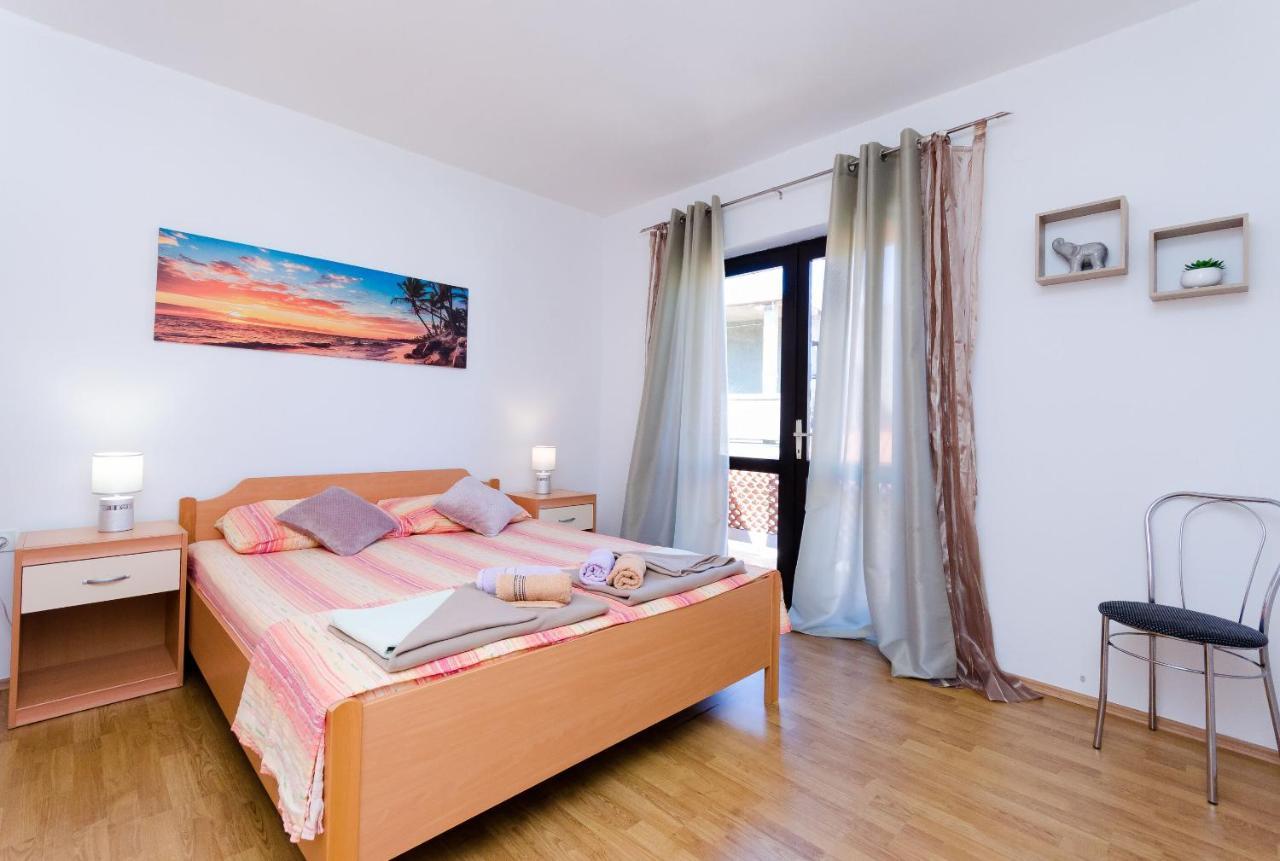 Apartments Luka Supetarska Draga Zewnętrze zdjęcie
