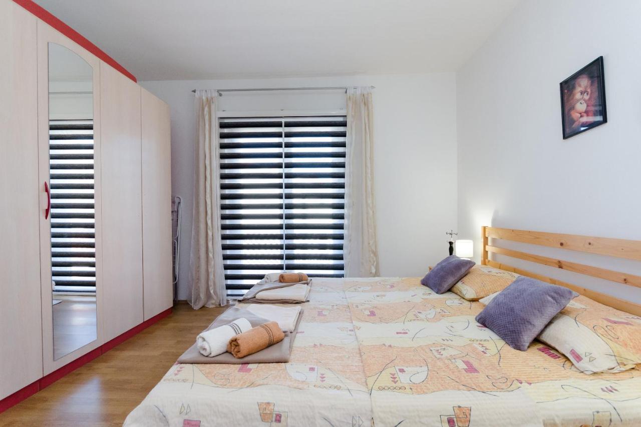 Apartments Luka Supetarska Draga Zewnętrze zdjęcie