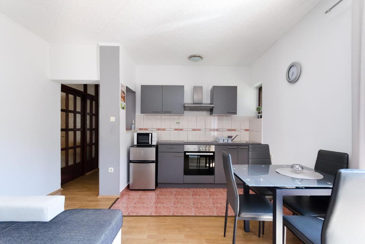 Apartments Luka Supetarska Draga Zewnętrze zdjęcie